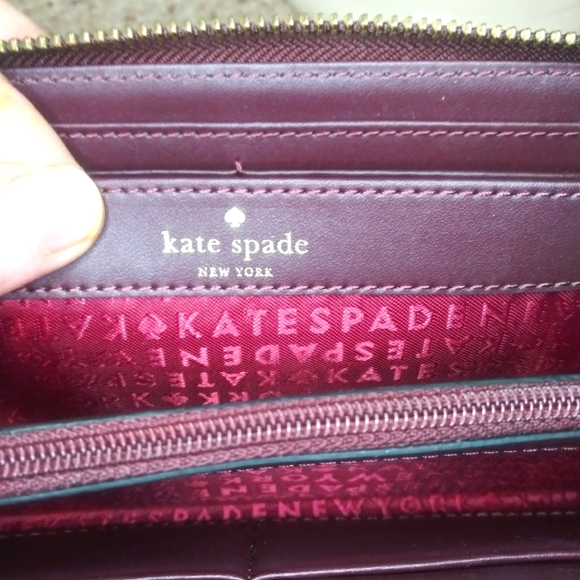 Kate Spade New York Bixby Place Burgundy Patent Leather Zip-Around Wallet - Picture 7 of 11